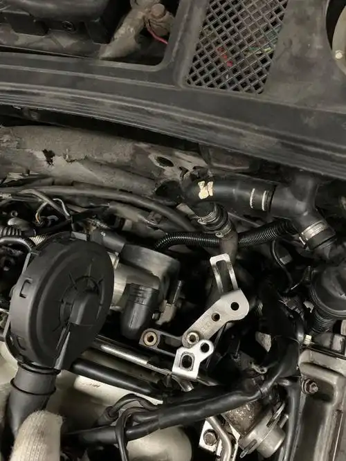 04年奥迪a6l废气阀怎么安装