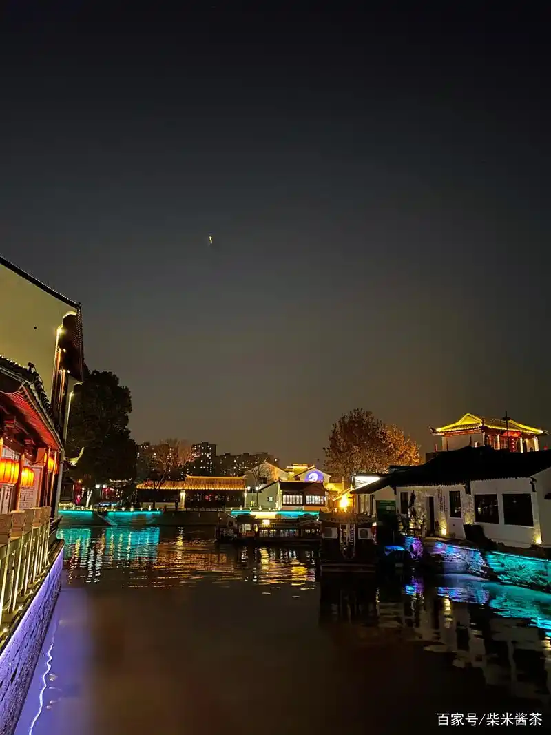 苏州枫桥夜泊的夜景