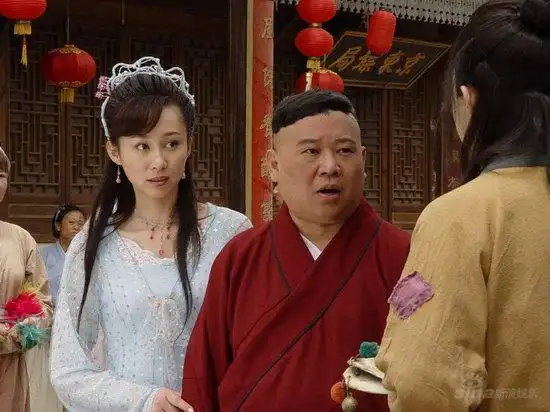 《天生我才》贺岁上演 郭德纲汪芫献搞笑大餐