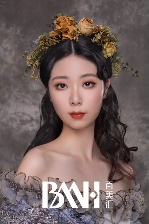 2021年个性女孩必备的新娘造型,这3款独特有品位