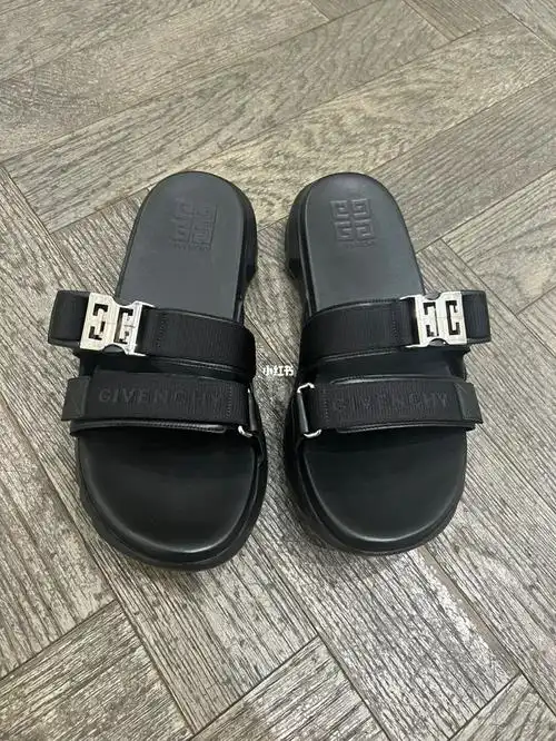 纪梵希新款男士拖鞋