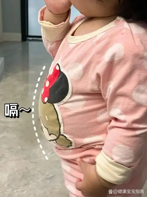 肚也太圆啦吧 br>吃的圆滚滚的太可爱啦 br>满肚子的知识吗哈哈哈 /p>