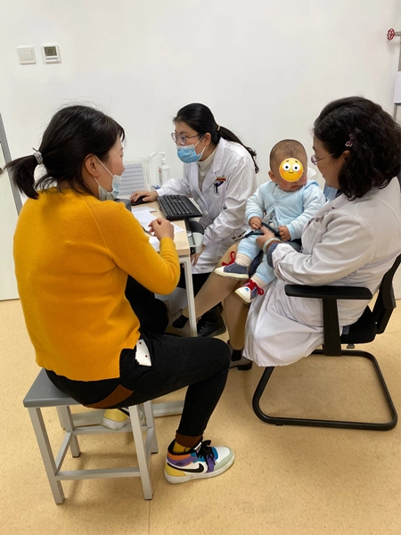 小儿内科举办"小胖威利关爱日"公益义诊活动