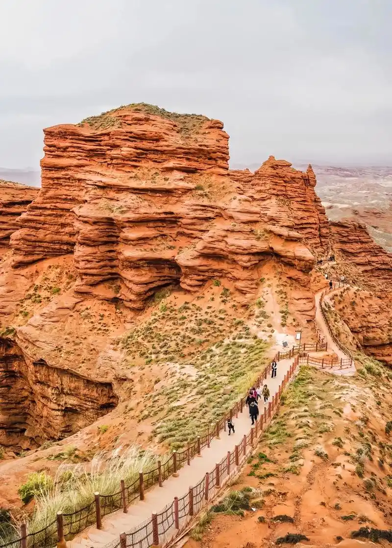 平山湖大峡谷距离张掖市区56公里,占地面积150平方公里,是 - 抖音