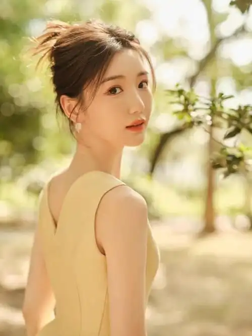 毛晓彤 照片合集__财经头条