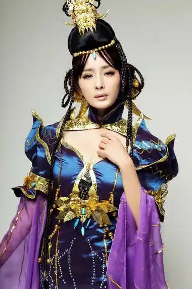 杨幂续约成谜 《天下贰》竞技赛嘉宾成悬念