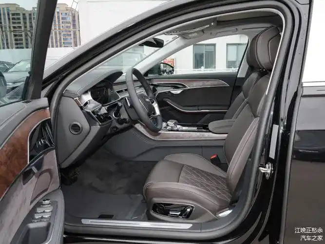 标志着奥迪对于a8的进一步升级,从外观,内饰到动力系统,都有着明显的