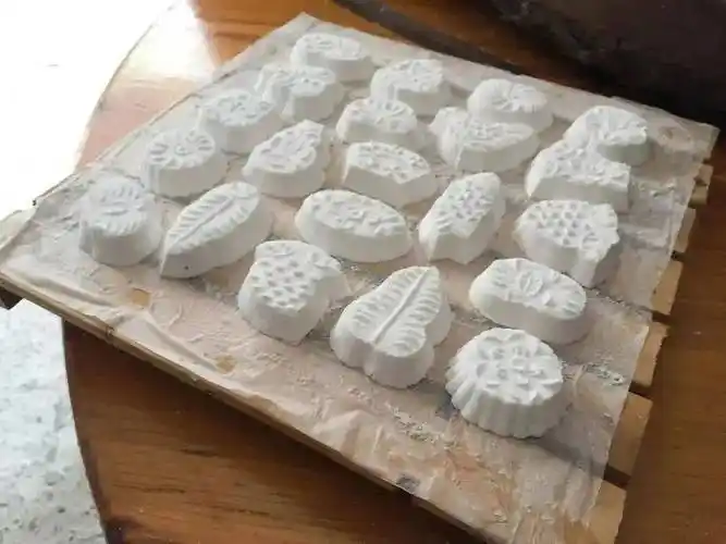 马糕和印糕2莆仙中元节前,每年农历七月十一,十二,家家户户都要做一种