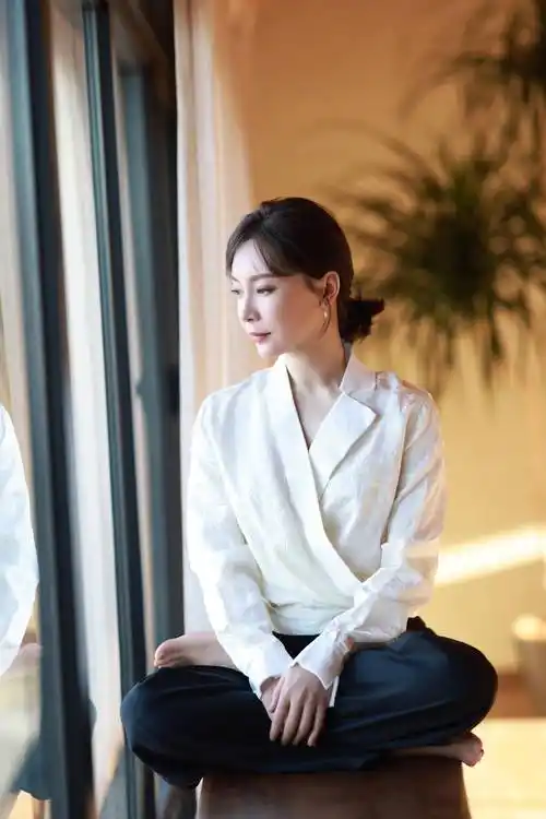 女星陈数发唯美瑜伽写真,身段曼妙,心境年轻_舞蹈_照片_旗袍