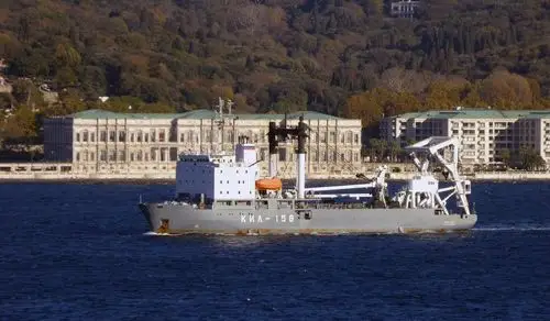 russian navy kashtan class large buoy tender kil158 southbound