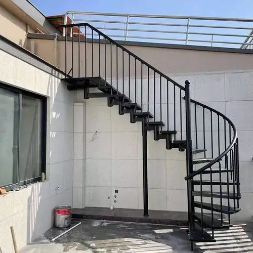 不锈钢卷弧楼梯踏步 复式楼梯批量生产