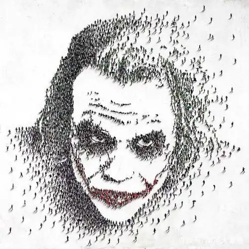 这幅画很复杂,5米外看是一个小丑,走近一看另有玄机