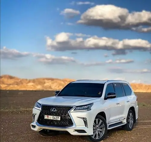 三十年河东三十年河西不到四十岁我必开大五七雷克萨斯lx570