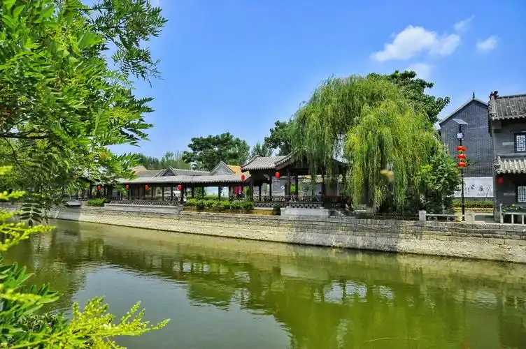 微山湖畔,南阳古镇