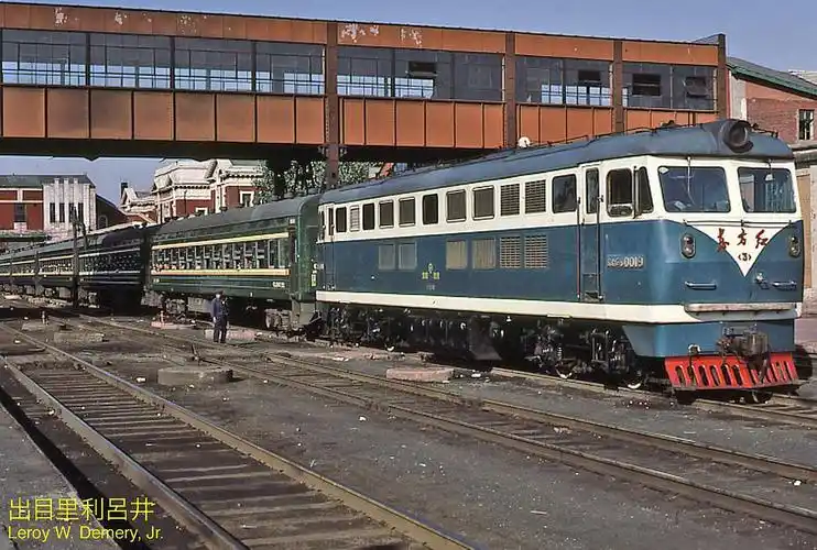 当时的绿皮火车