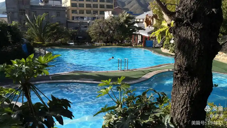 彩云之南 罗茨温泉村(一)