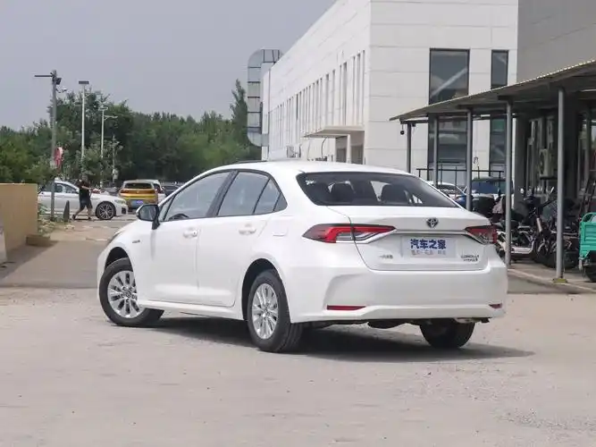 一汽丰田 卡罗拉 2022款 双擎 1.8l e-cvt先锋版