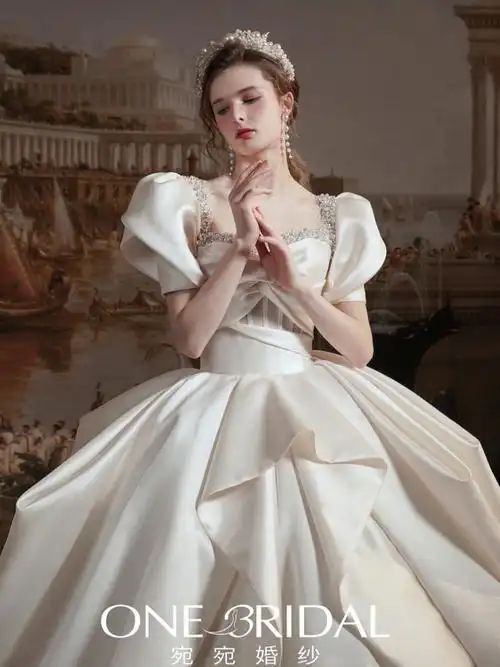 咸阳婚纱79优雅少女感缎面泡泡袖婚纱礼服