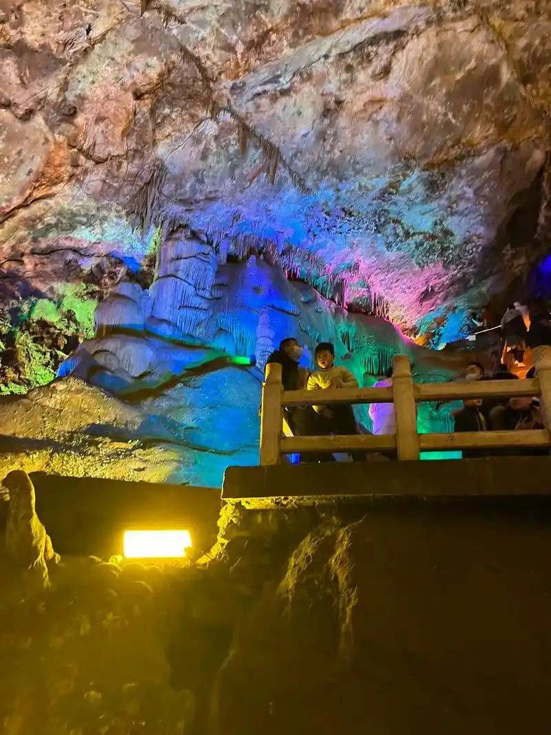 鸡冠洞.#我的玩乐攻略 奔着老君山去的,顺便玩的鸡冠洞,反正 - 抖音