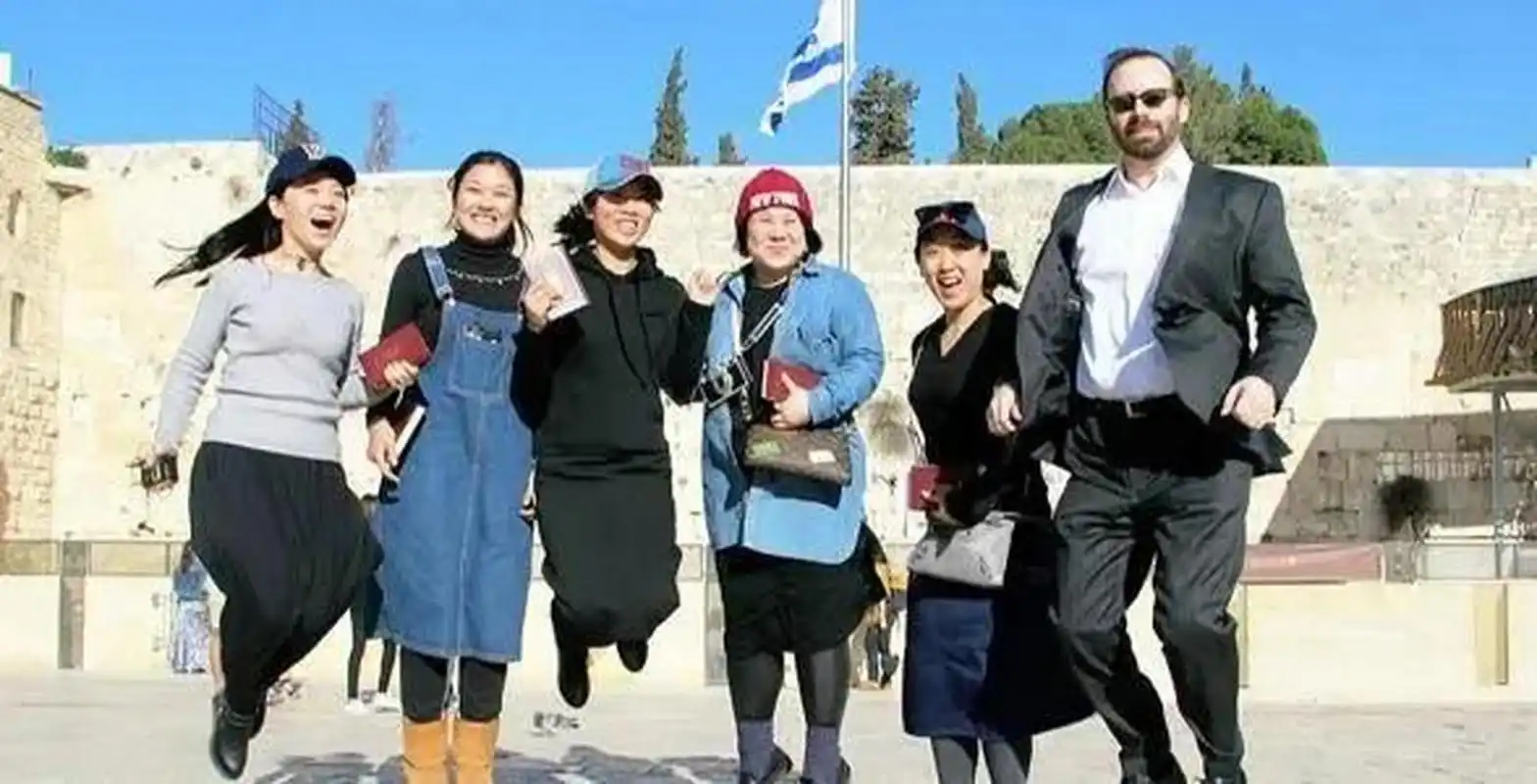 2016年开封的犹太人要求回归以色列,最终只勉强被以方接纳了5名少女