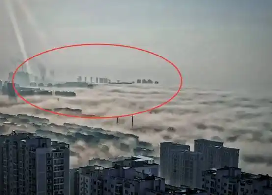 海口出现"空中楼阁",看起来像一座天宫,真与平行时空有关?