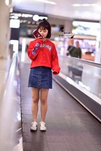 谭松韵真实身高156