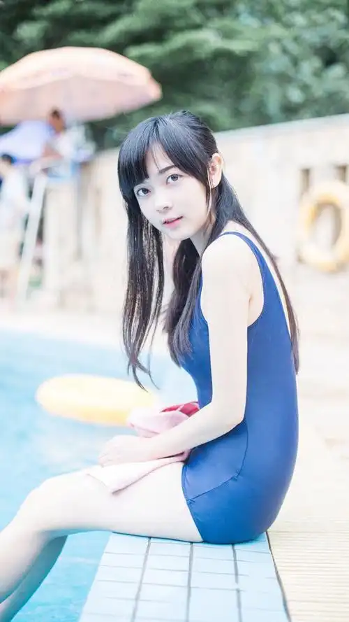 泳衣装美女性感写真高清手机壁纸