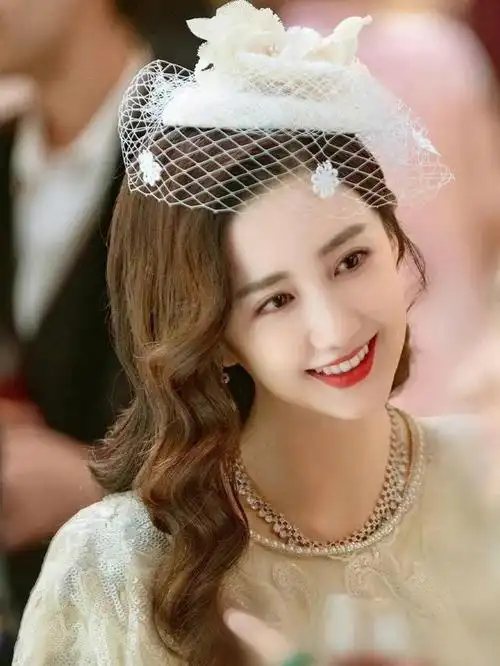 对于陈欣予和许龄月,这两个名字不少人都感到陌生,但演过的角色都挺