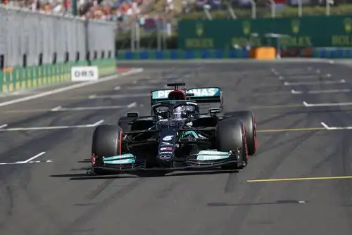 赛车f1匈牙利大奖赛汉密尔顿夺得杆位