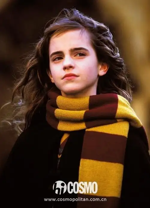 《哈利波特》陪伴了大多数人的青春记忆,『赫敏』更是最特别的存. .