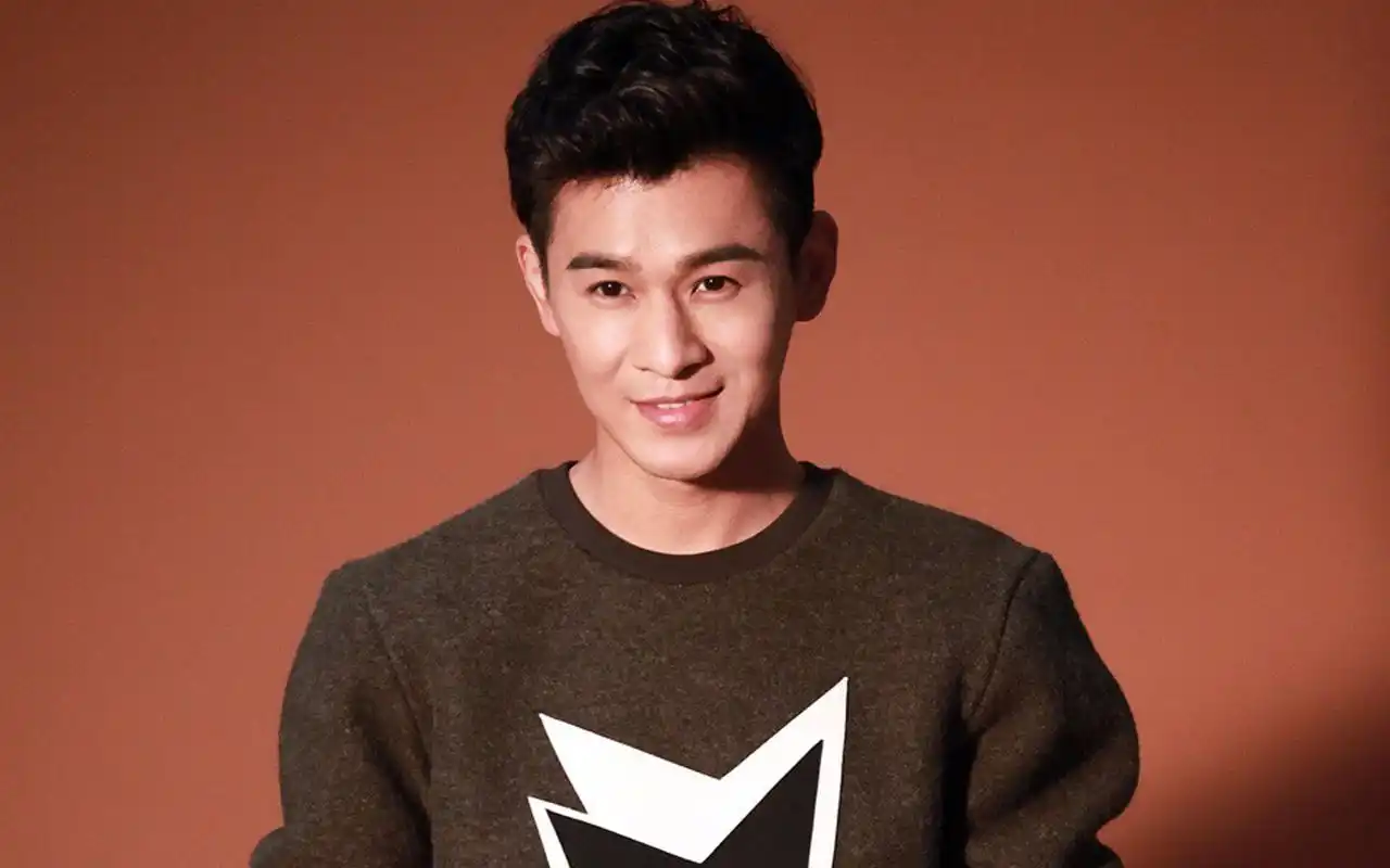 乔振宇暖男风秋季写真图片桌面壁纸