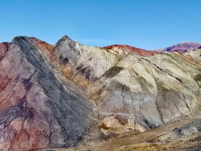 喀什伽师丹霞地貌