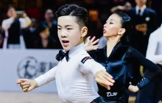 i舞记录之《拉丁少年成长记》第1期:王崇墨