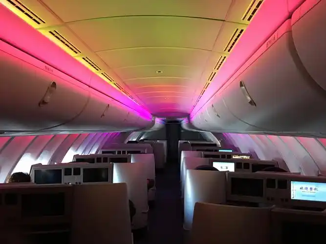 补作业| 国航boeing747-8 j f舱简评