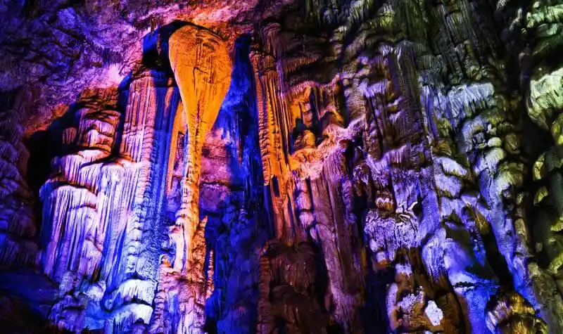 贵州毕节织金洞风景名胜区