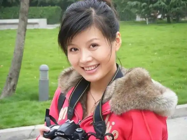 回顾程愫:花21年捧红傅程鹏被抛弃,今逆袭成院长两人境遇大不同