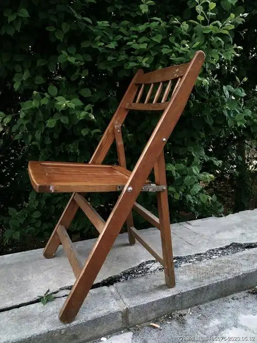 实木折叠椅子