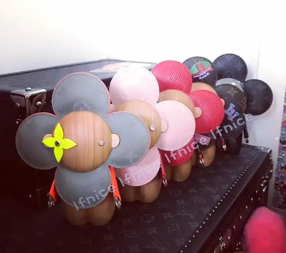 ifnicelvvivienne薇薇安太阳花老花徽章玩偶娃娃摆件摆件