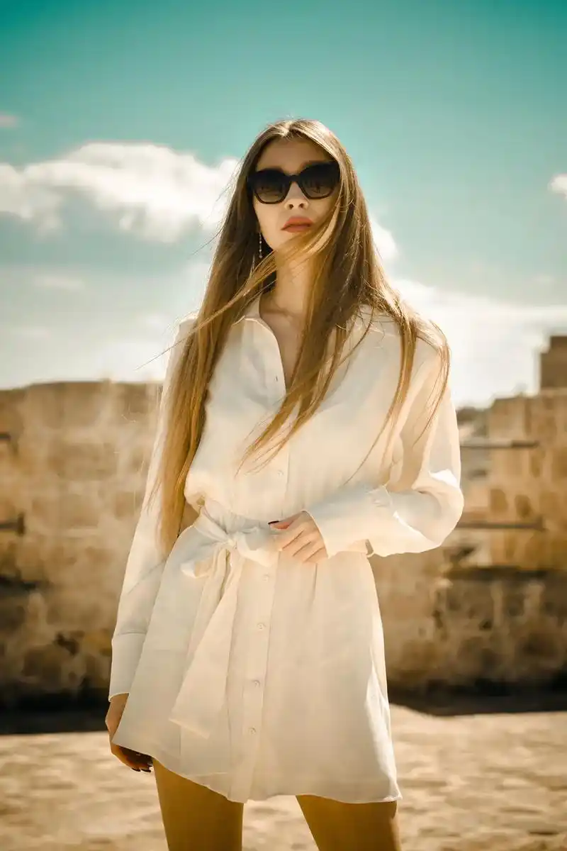 美女杂志封面壁纸#时尚 #欧美风 #高级感穿搭 #壁纸 #美 - 抖音