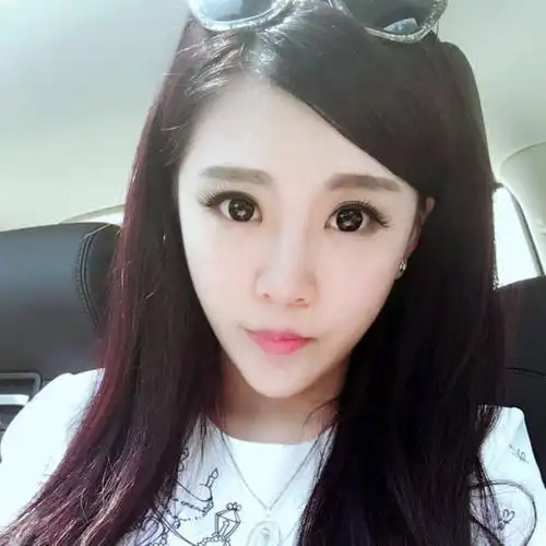 美女主播鸽宝直播生涯赚了半个亿在所有女主播中也是名列前茅的