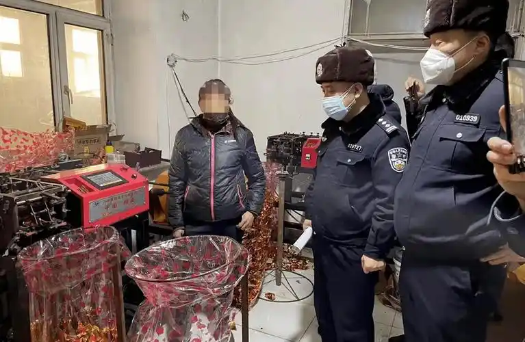 清理劝导1200余人 冰城公安开展治理生产销售焚烧冥纸冥币专项行动