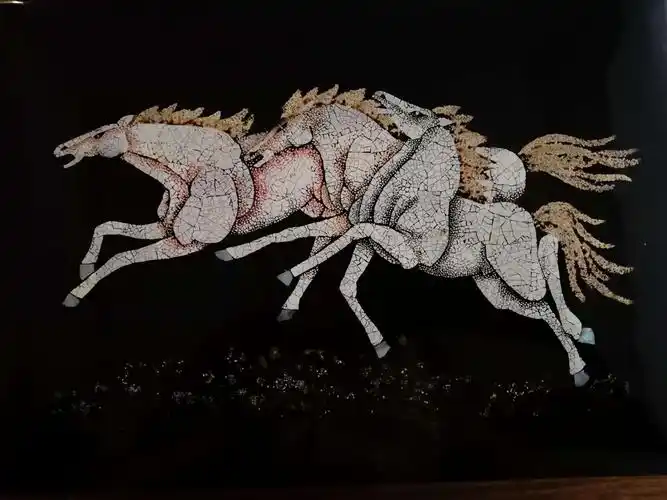 漆画:奔马.