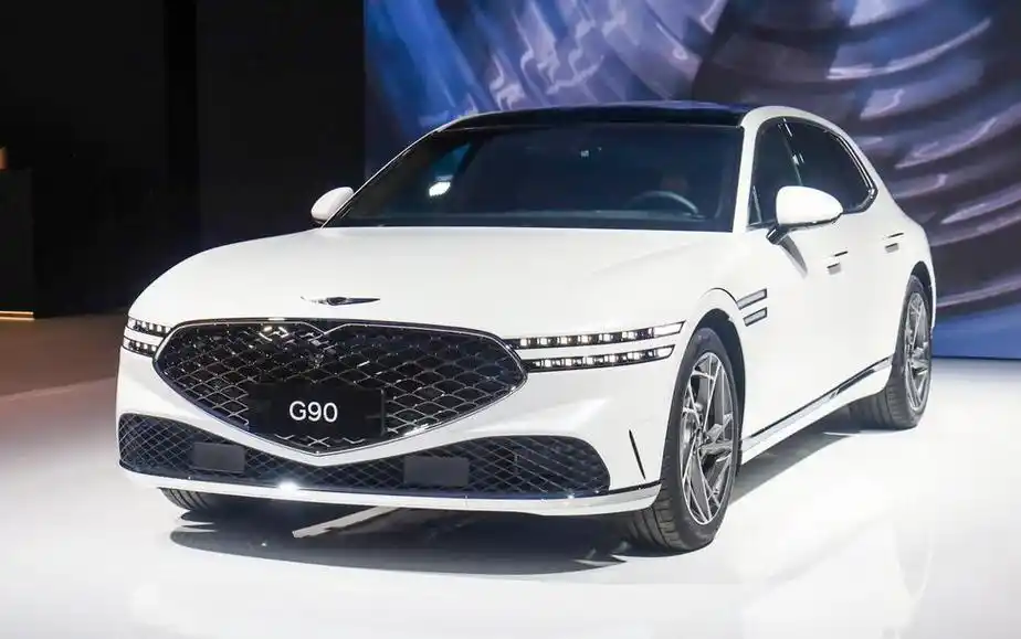 高配"小宾利"?69.88万起售,揭秘豪华品牌真实溢价