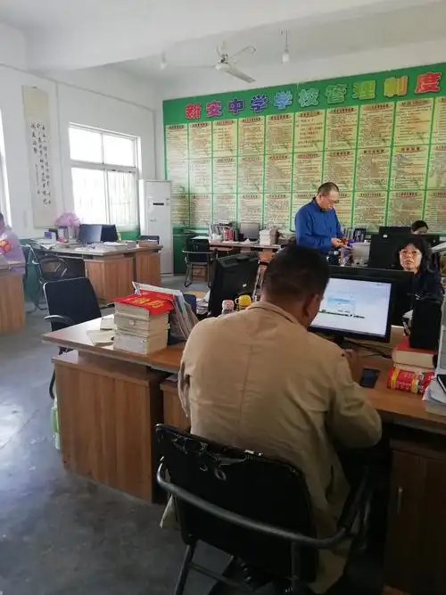 新安中学的崛起之路——午休掠影