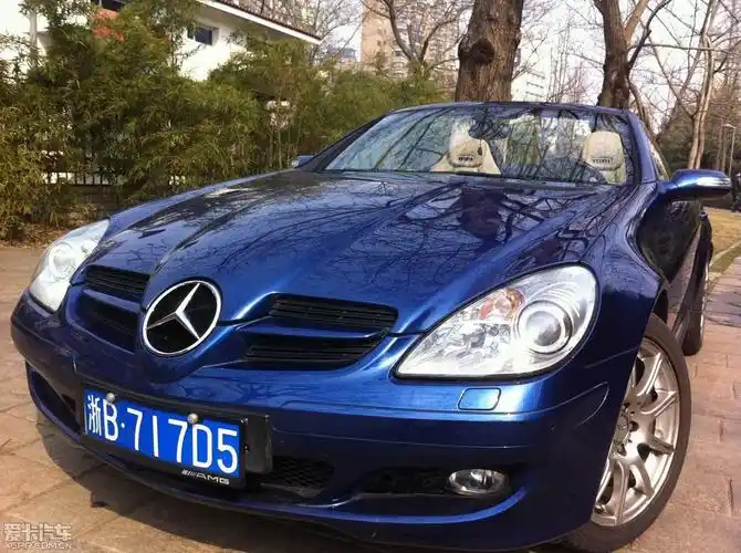 宁波奔驰slk350 宝蓝色 超新私家车 车况超佳 两万八千公里 起拍价35