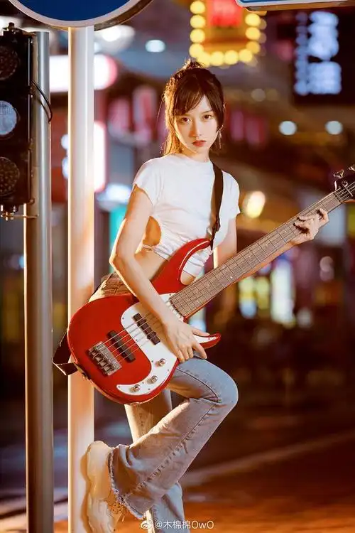 出镜:木棉棉owo,摄影:清风无忌kaleb