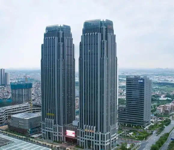 近200米的双子星地标建筑:佛山新睿广场