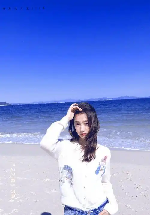 最后一期是航天主题,真的好舍不得关晓彤一身蓝色工装太美了,今晚和晓