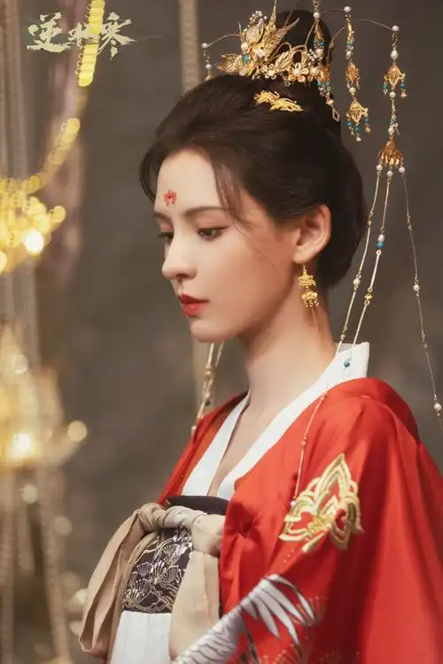 cosplay在日常生活中已经变得越来越常见,穿上自己喜爱的角色时装