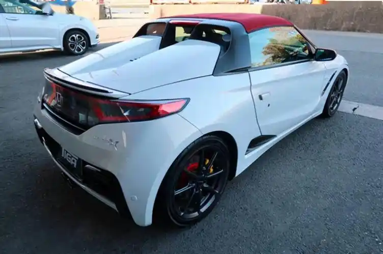 10万出头就可以买到的敞篷超跑你会选择这款撩妹利器吗